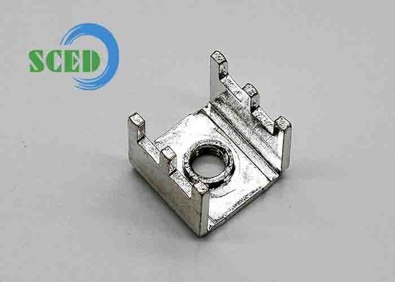 Distribución de energía hecha fácil con accesorios de terminales de conexión y 10 Lbf.in Torque